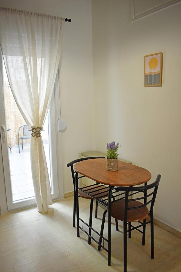 Olive - Happyhostgr - Downtown Apartment Volos Buitenkant foto